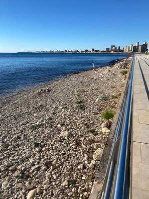 Beach - Ground floor apartment facing the Mediterranean, outdoor pool&gym (El Campello)