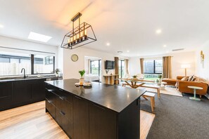 Interior - Spacious 4BR Home | Spa and Two Lounges + Games (Christchurch)