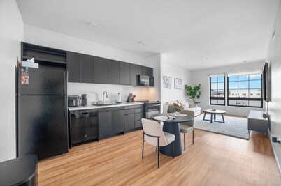 Modern Loft Downtown Proximity + Baseball Stadium Views