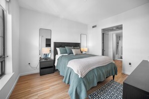 1 bedroom, iron/ironing board, free WiFi, bed sheets - Modern Loft Downtown Proximity + Baseball Stadium Views (West Sacramento)