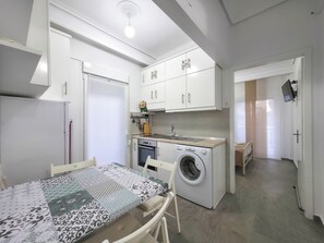 Dining - SWISS Apartment by SDR (Paralia)