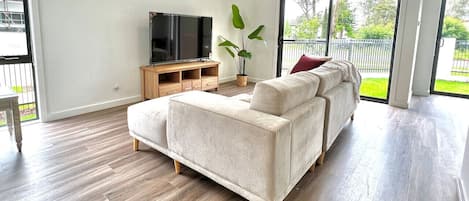 TV