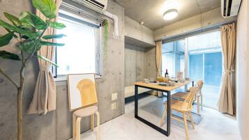 Basic Apartment, Balcony, City View | Living area