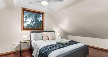 Adelaide Hills winery view fully equipped comfort resort #102