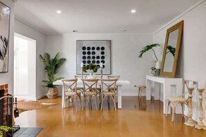 Dining - Adelaide Central Artistic bluestone Retreat (Norwood)