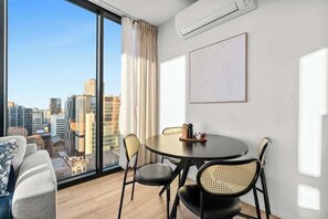 Unclassified image, 5 of 25, button - City sky view self service apartment free parking (Adelaide)