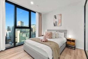 2 slaapkamers, een strijkplank/strijkijzer, wifi, beddengoed
