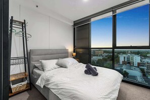 2 makuuhuonetta, silitysrauta/-lauta, Wi-Fi, vuodevaatteet