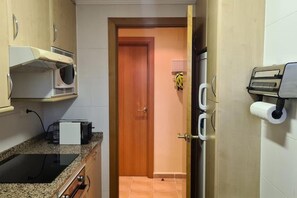 Microwave, oven, stovetop, dishwasher - Spacious Appartment in Dénia - 2min from Beach. (VC)