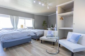 Comfort Triple Room, Multiple Beds, City View | Individually decorated, individually furnished, iron/ironing board - HABi-Wakaura (Wakayama)