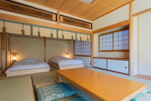 Suite studio Deluxe, non-fumeur, vue sur la baie | Décor unique, ameublement unique, rideaux d’obscurcissement