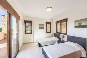 Villa | 3 bedrooms - Villa Aqua View in Kissonerga (Pegeia)
