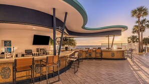 Bar (en la propiedad)