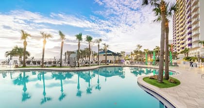 Beachfront Ocean Walk Resort + Resort Amenities Included. 2-Bedroom Suite