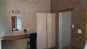 Deluxe Double or Twin Room, Patio, Garden View | In-room safe, blackout drapes, iron/ironing board, free WiFi