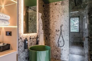 Shower, hair dryer, bidet - Villa Bocchi by Geco Vacation Rentals (Negrar)