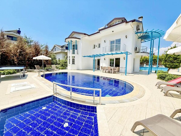 Villa | 6 yatak odası 