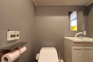 Bathroom - ecoroshinjukubuilding602 (Tokyo)