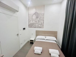 Double Room | In-room safe, iron/ironing board, free WiFi - Sant antonino First Floor Relais (Firenze)