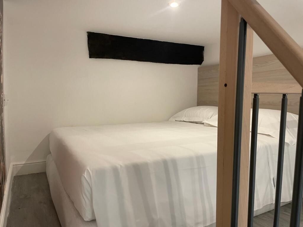 Deluxe Double Room, Balcony, City View | In-room safe, iron/ironing board, free WiFi