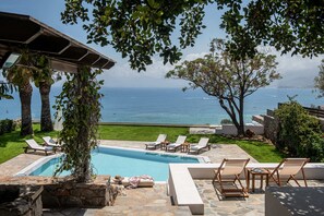 Pool - Villa Sunrise Majestic Seaview with Private Pool in Hersonissos (Limenas Chersonisou)