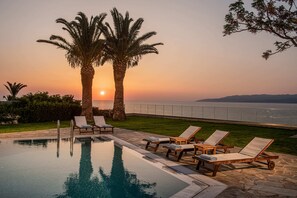 Pool - Villa Sunrise Majestic Seaview with Private Pool in Hersonissos (Limenas Chersonisou)