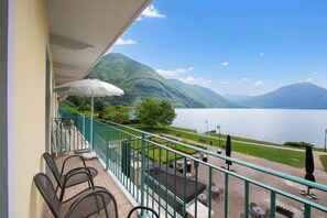 Outdoor dining - Appartement mit Seeblick auf den Luganersee (Porlezza)