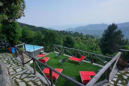 Ferienhaus im Dorf mit Pool