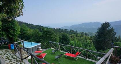 Ferienhaus im Dorf mit Pool