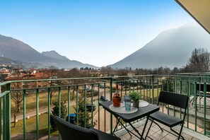 Outdoor dining - Appartement in Porlezza am Luganersee (Porlezza)