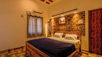 Internet, bed sheets