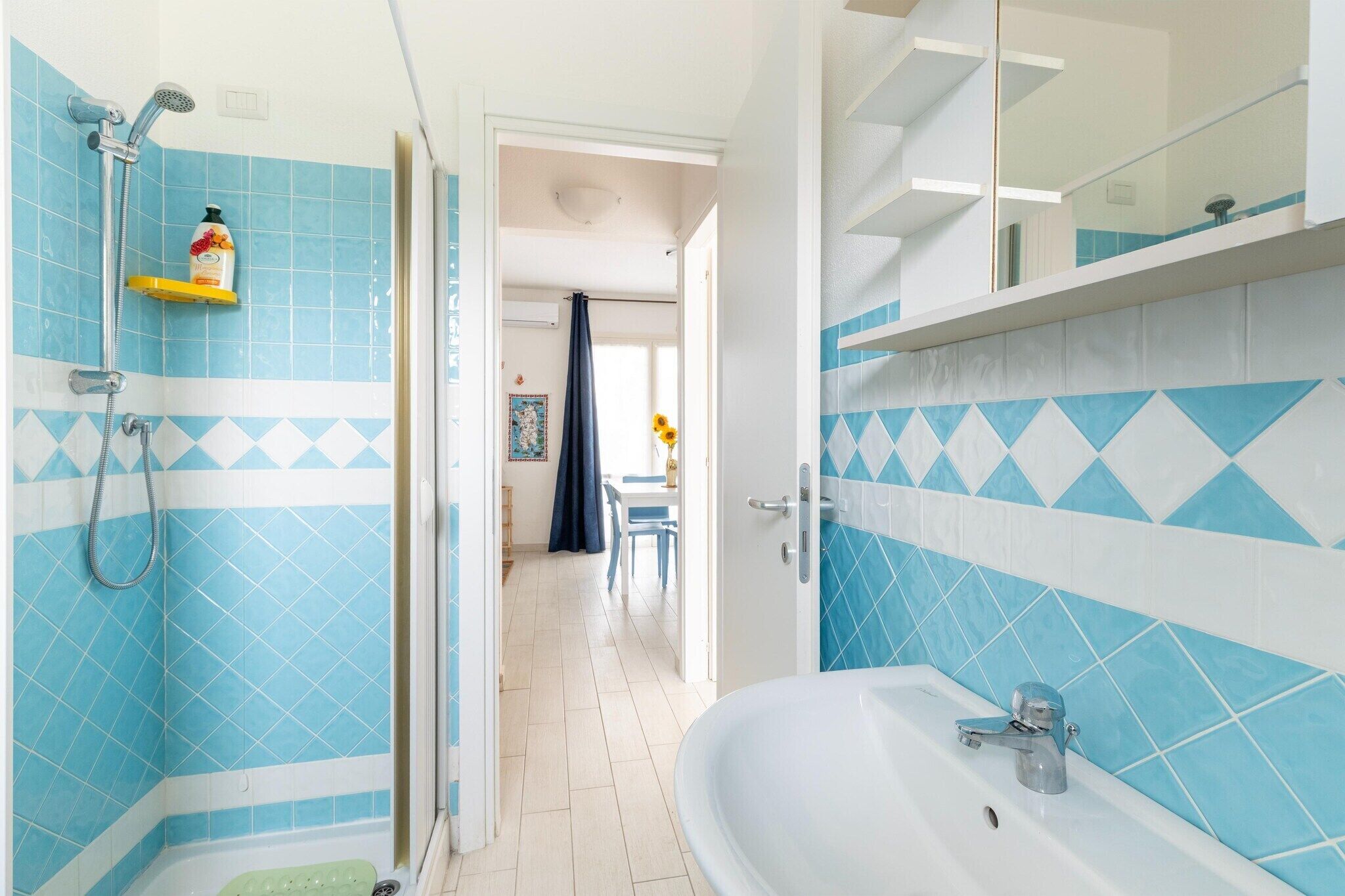 Shower, bidet