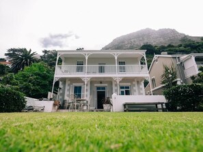Exterior - St James Beachfront Villa (Cape Town)
