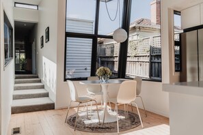 Dining - Stylish home away from home in St Kilda Melbourne (St Kilda)