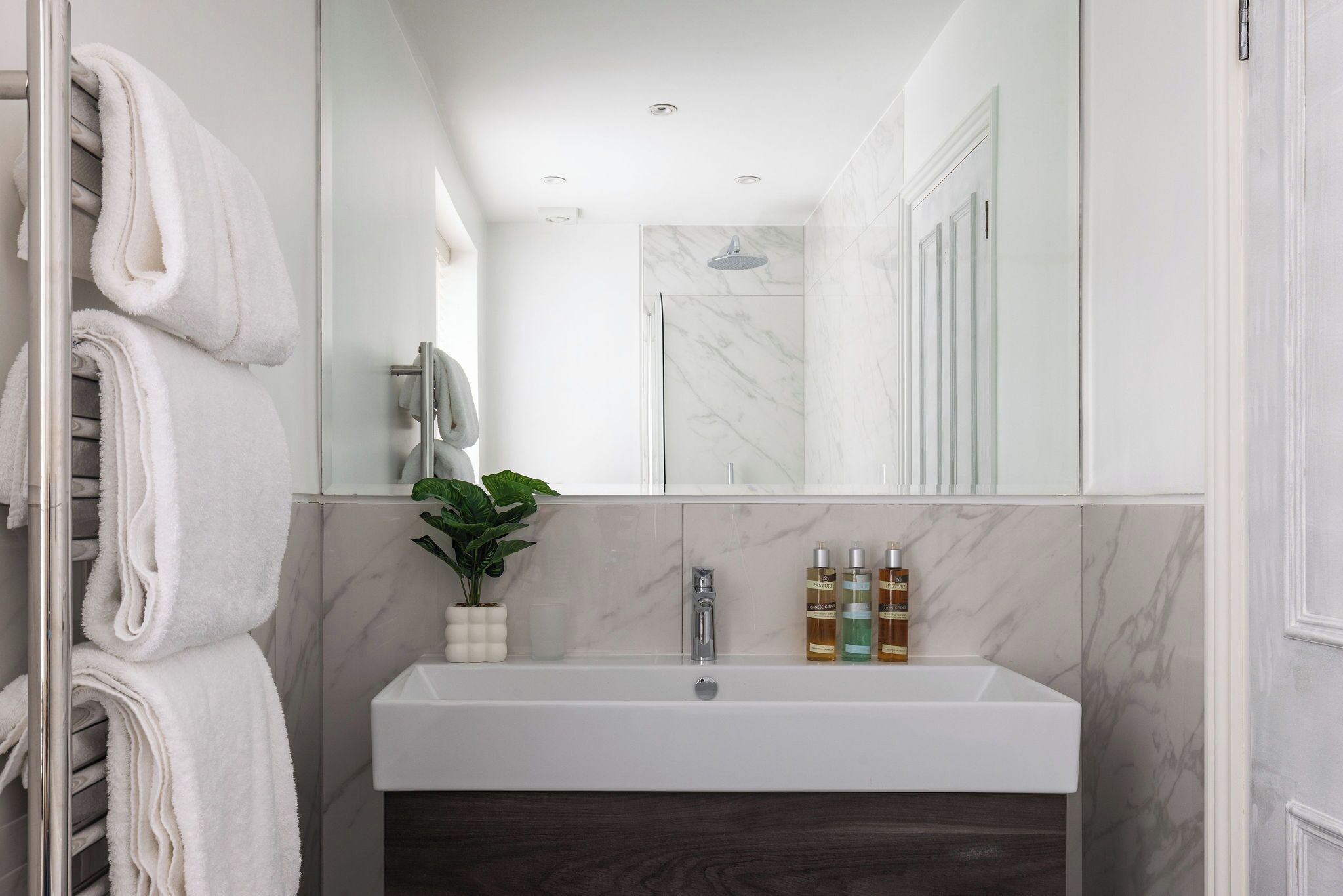 Apartment, 2 Schlafzimmer | Badezimmer | Haartrockner, Handtücher, Seife, Shampoo