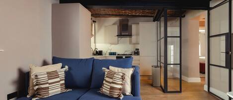 Apartment, 2 Bedrooms | Living area | 40-inch Smart TV with digital channels