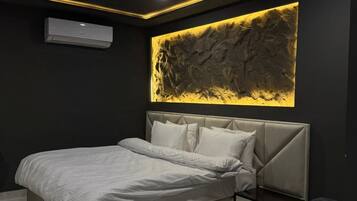 Meja kerja dan Wi-Fi gratis