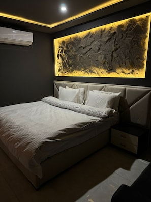 Meja kerja dan Wi-Fi gratis