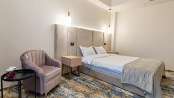 Soundproofing, free WiFi