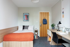 Quarto solteiro, para não fumantes | Wi-Fi de cortesia