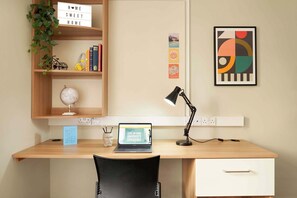 Quarto solteiro, para não fumantes | Parte interna