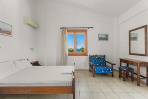 Unclassified image, 2 of 21, button - Thalpori North Maisonette with Sea View in Stoupa (Dytiki Mani)