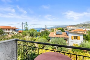 Property grounds - Thalpori North Maisonette with Sea View in Stoupa (Dytiki Mani)