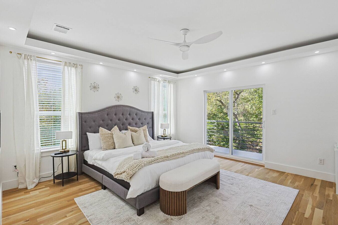 9 bedrooms, iron/ironing board, WiFi, bed sheets