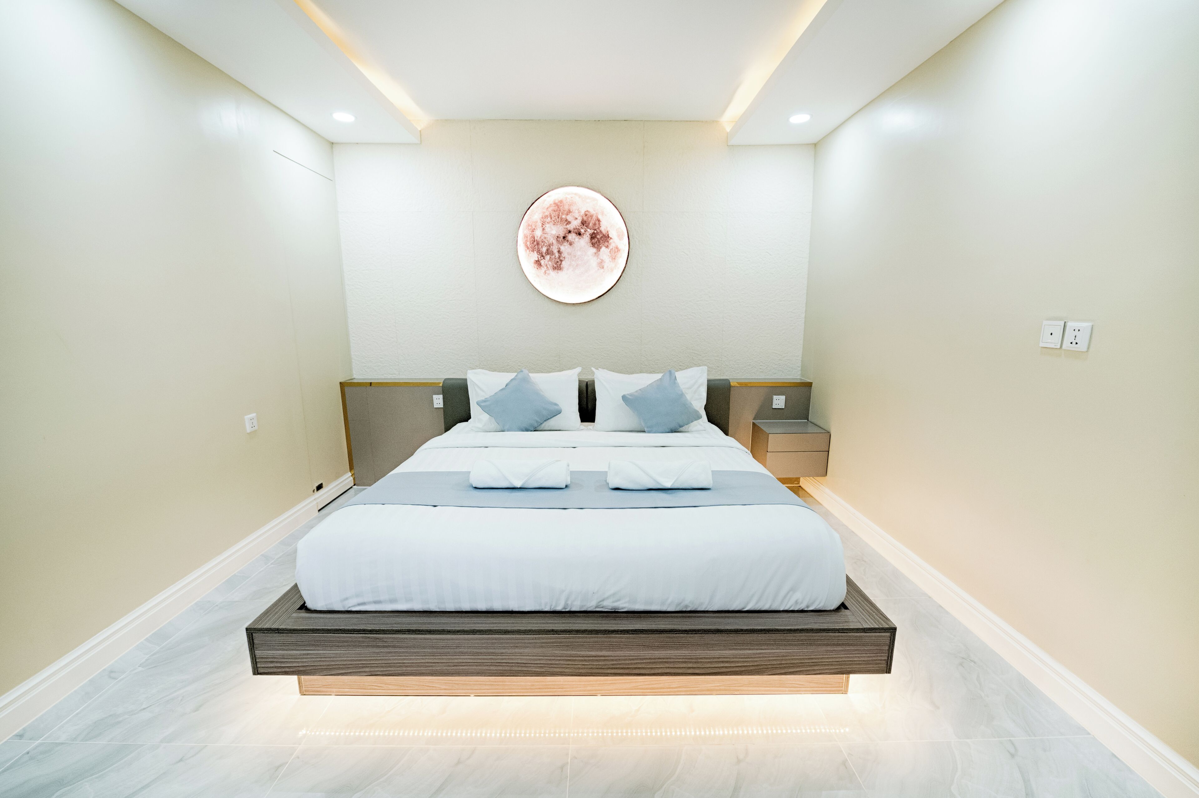 1 camera, ferro/asse da stiro, Wi-Fi, lenzuola