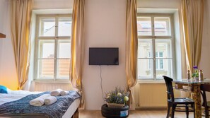 Iron/ironing board, free WiFi - Cozy 1BR Suited for Extended Comfort (Vienna)