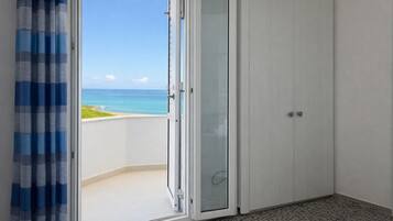 Bureau, Wi-Fi gratuit, draps fournis