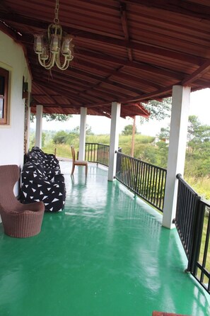 Bungalow | Terrace/patio - Star Bish Mount View (Lagundeniya)
