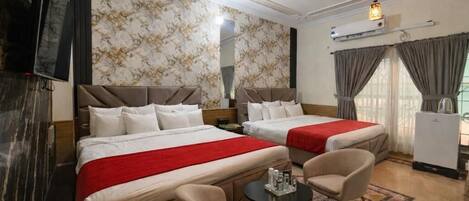 Iron/ironing board, free WiFi