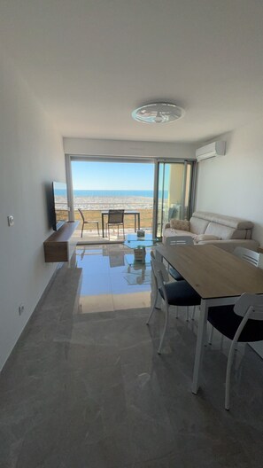 Living area - Sea view apartment (Palavas-les-Flots)